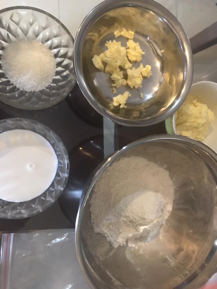 纯奶手撕吐司的做法 步骤1