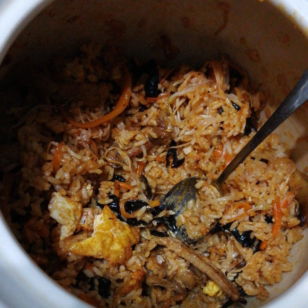 韩式五花肉石锅拌饭