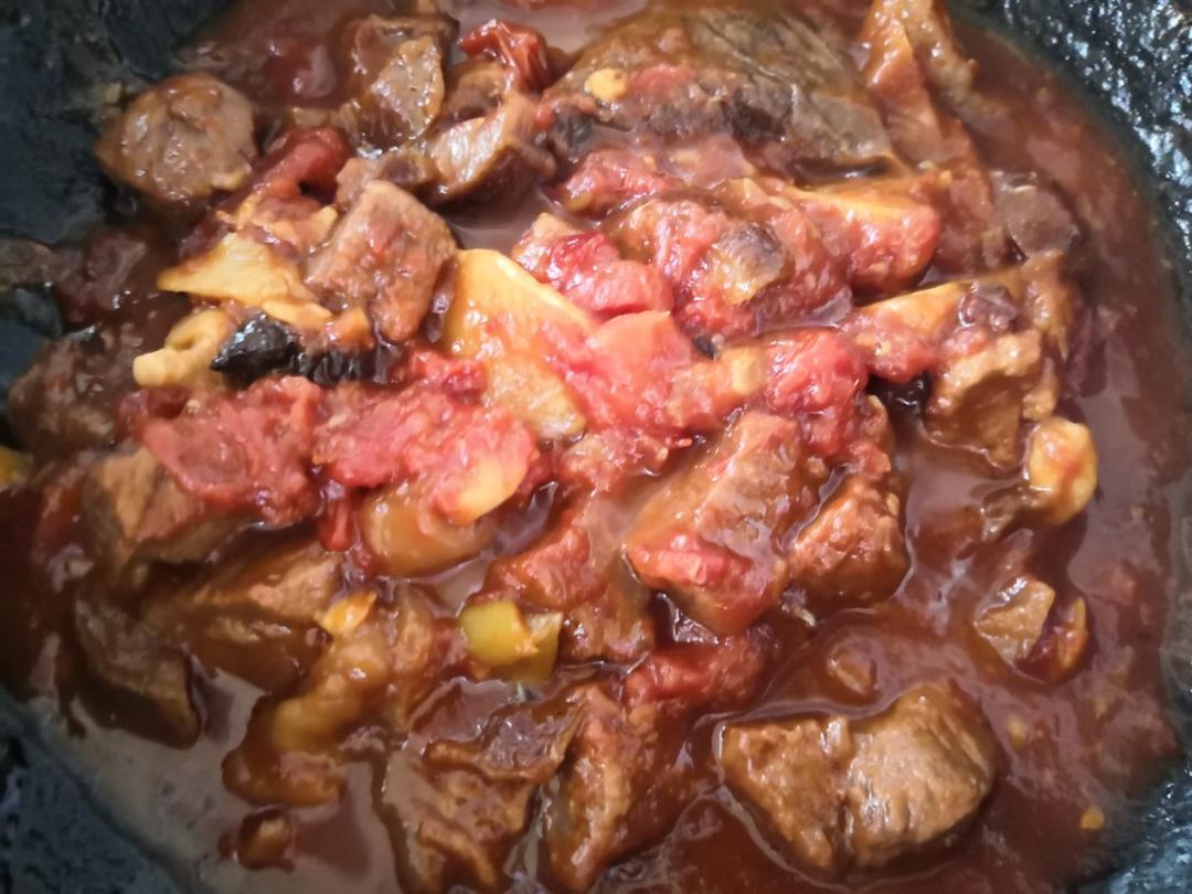 西红柿炖牛肉，酸酸的开胃菜