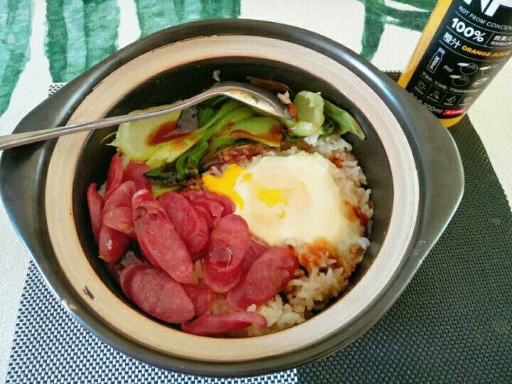 香肠煲仔饭