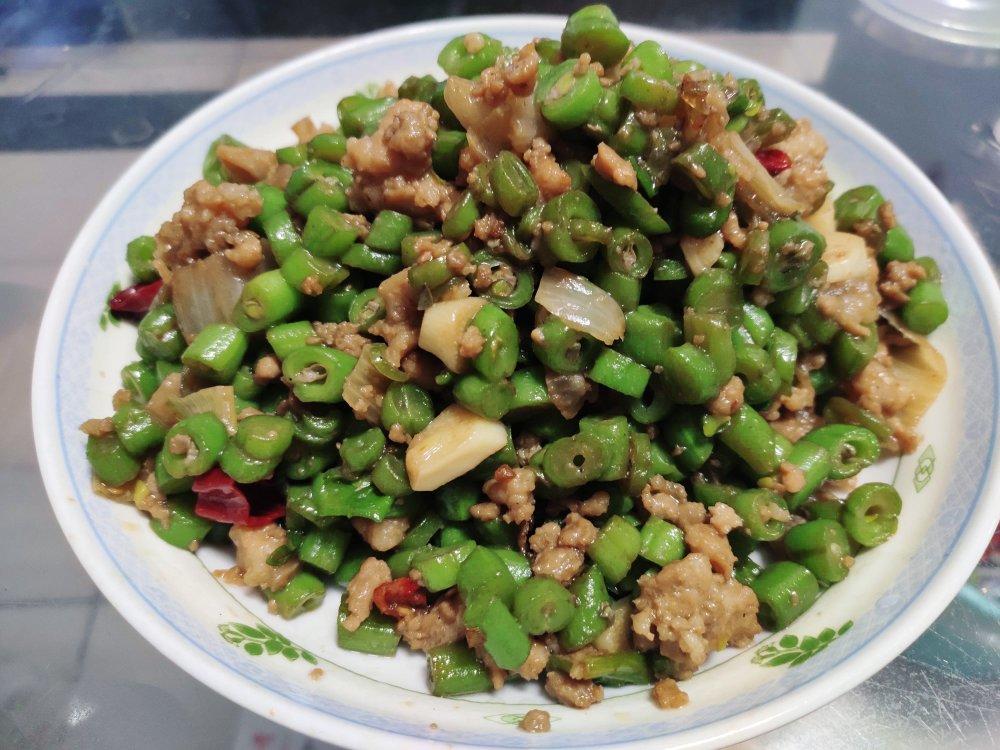 肉沫豆角下饭菜
