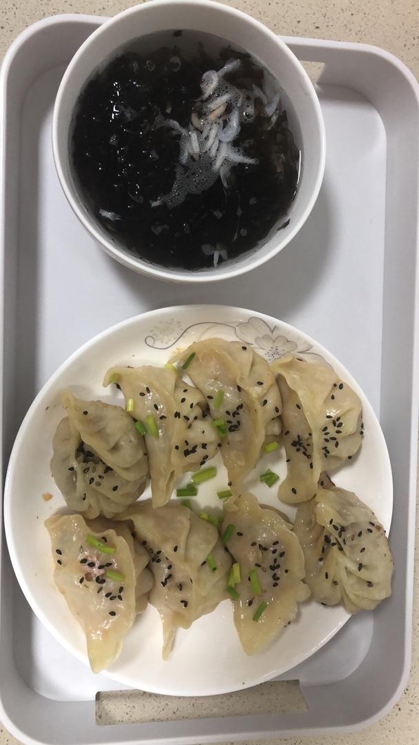 冻饺子版锅贴