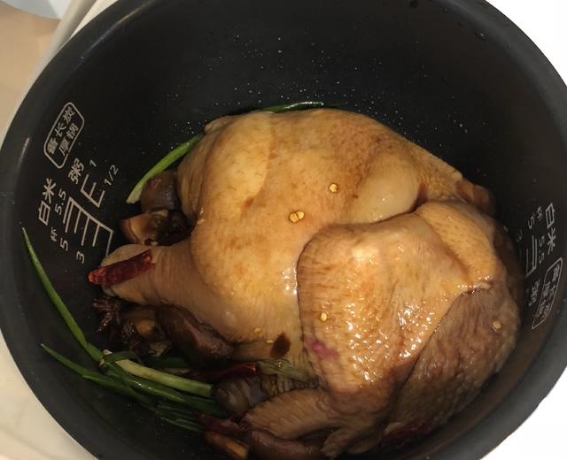 简易电饭煲豉油鸡的做法
