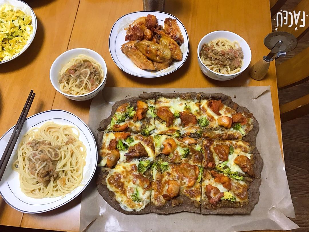 脆边薄底的秘密 | 意式披萨面皮