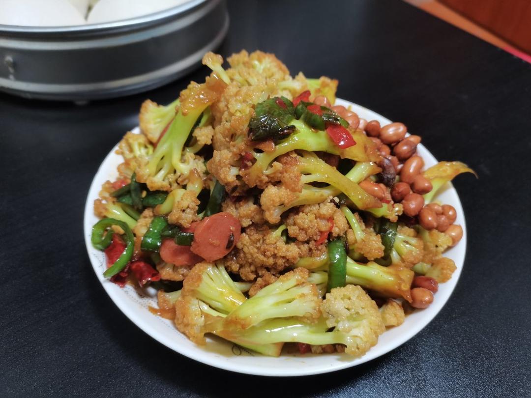 老丁的私房菜-干锅花菜