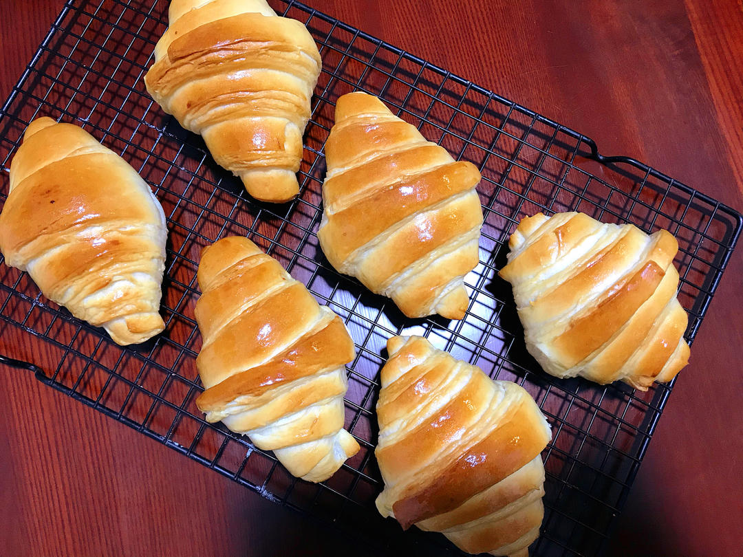 不用折叠！可颂牛角包的傻瓜做法