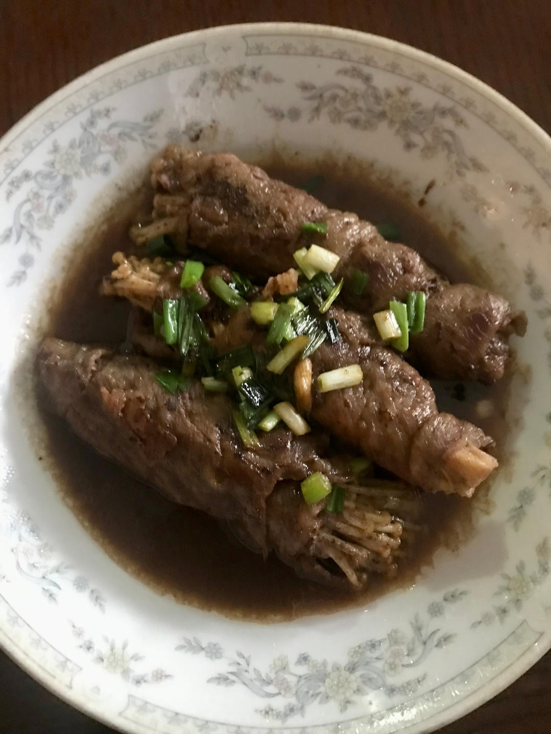超级下饭的金针菇牛肉卷