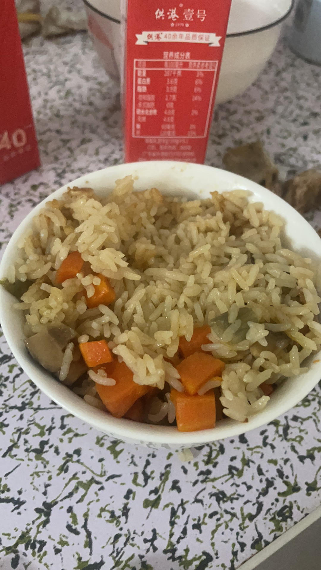 喷香排骨焖饭（爆好吃）