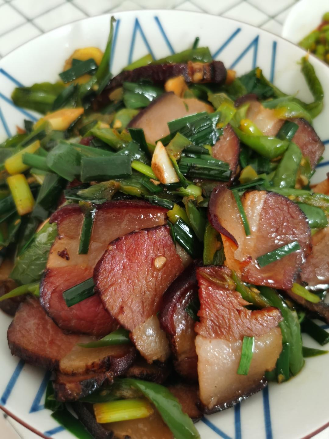 腊肉炒蒜苗