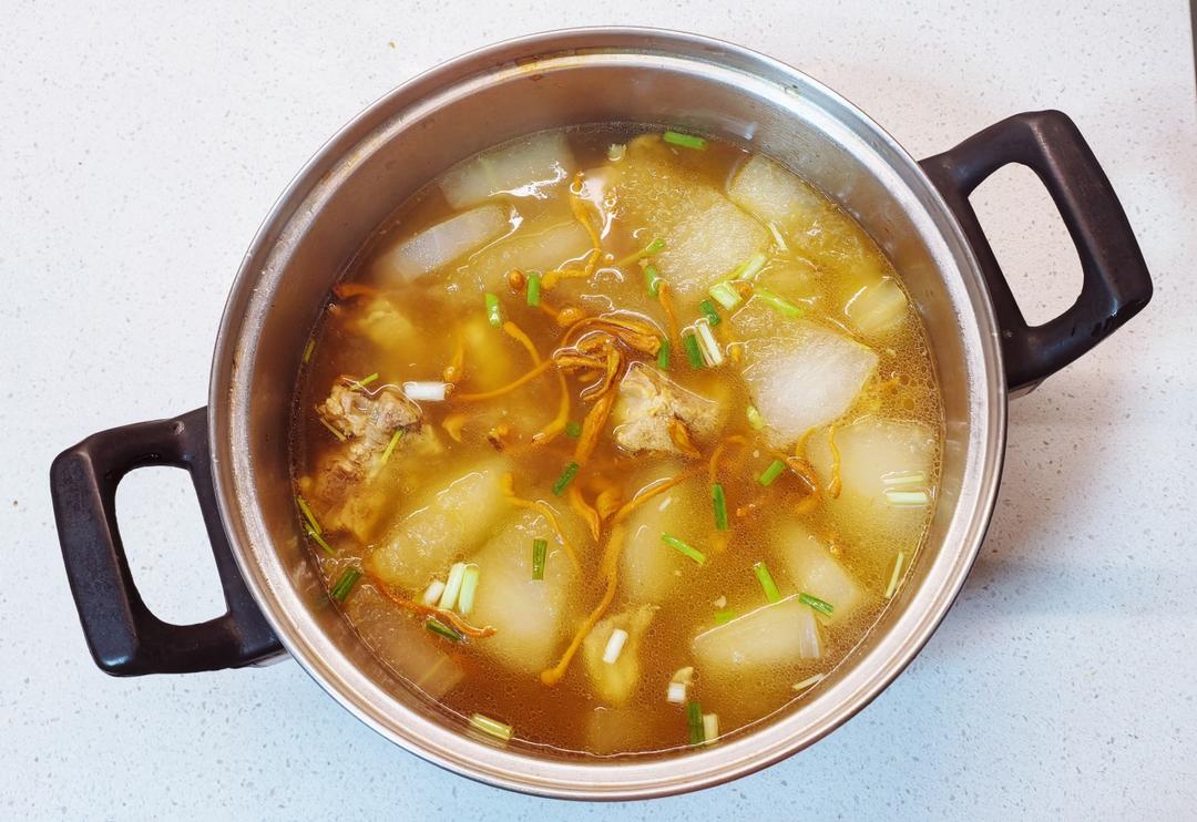 榴莲囊冬瓜虫草花小排汤 by wqy