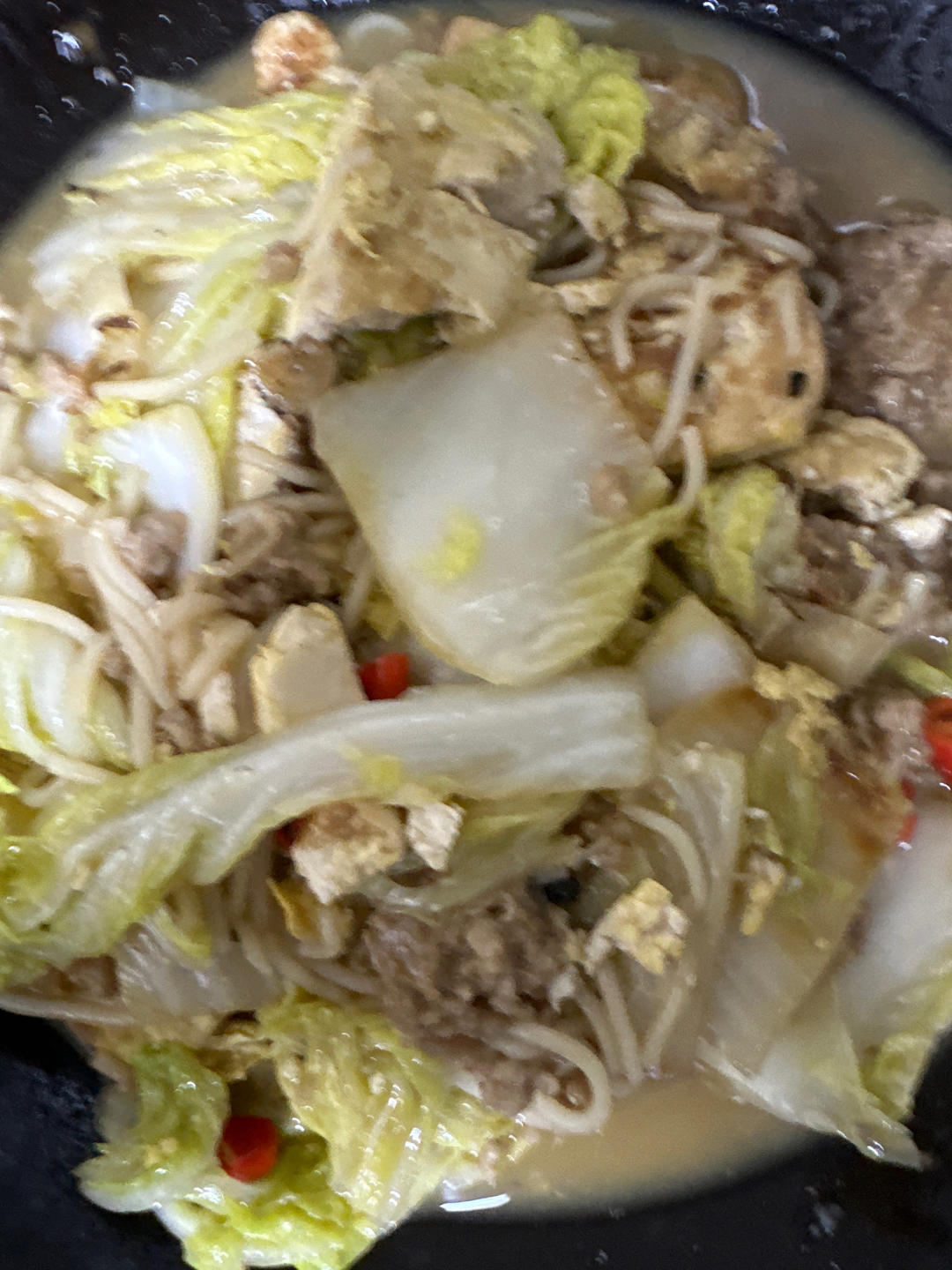 家常白菜粉条炖豆腐
