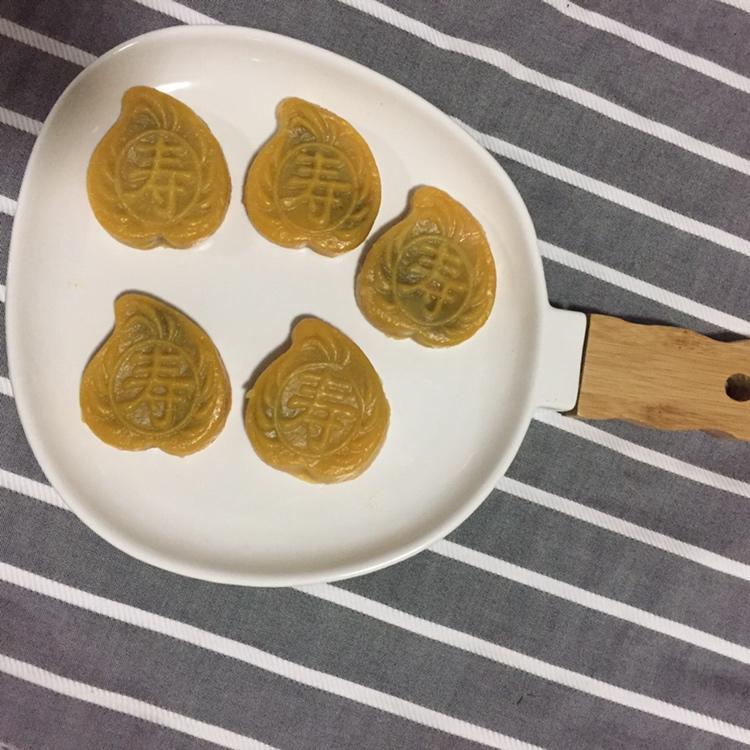 蒸着吃的南瓜月饼