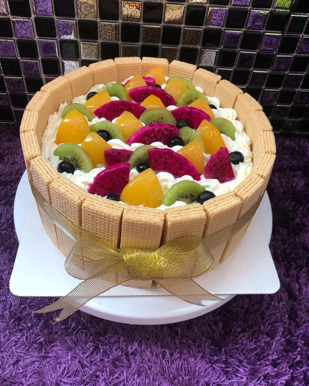 生日蛋糕教程【威化饼干围边】