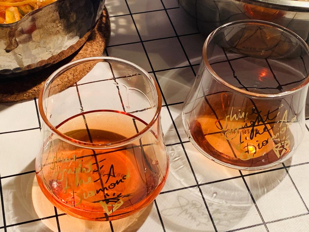 小叶子穿花裤的日常