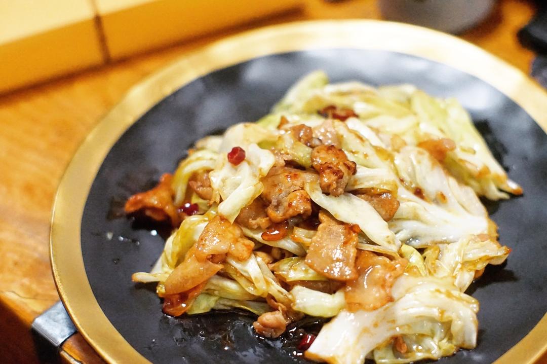 阿婆手撕包菜