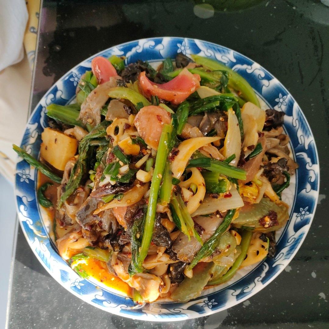 比麻辣烫好吃百倍！自制超过瘾巨解馋麻辣拌