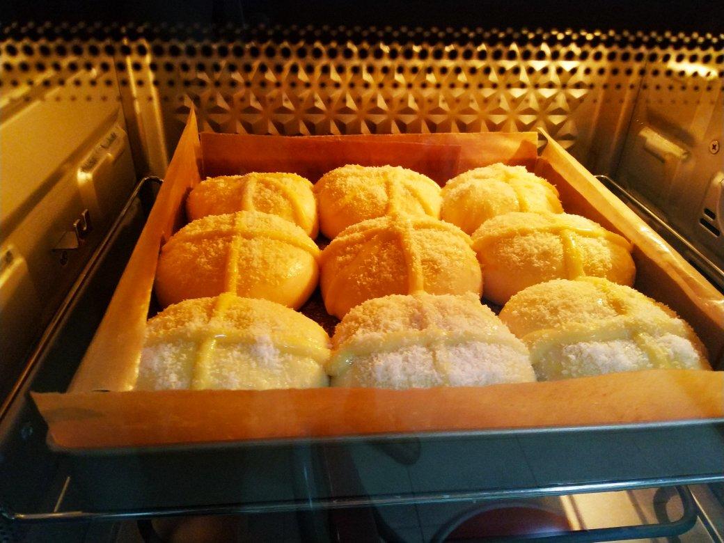 椰浆十字包 Coconut Custard Hot Crossed Bun