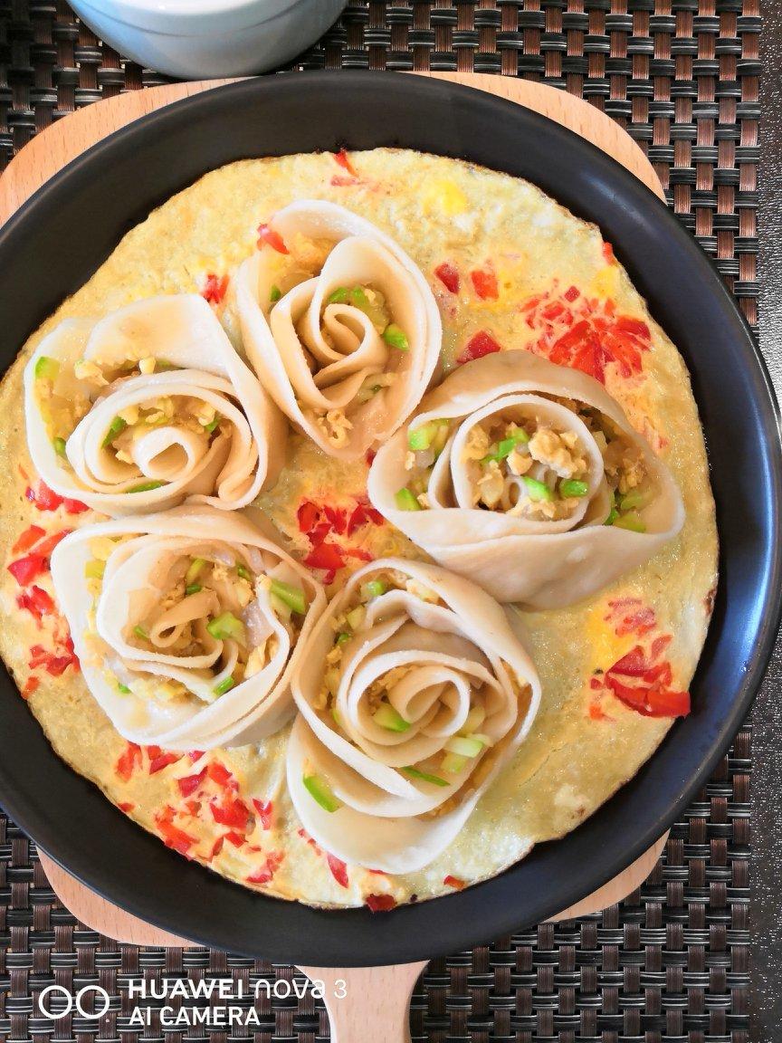玫瑰花抱蛋煎饺