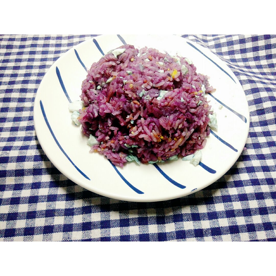 电饭锅紫薯咸蛋白香菇饭