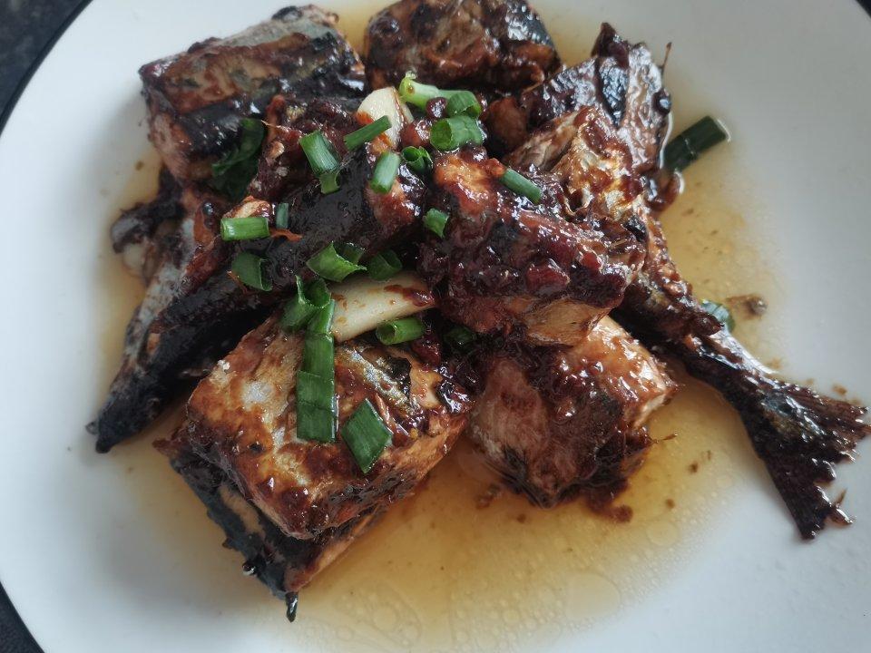 家常版红烧秋刀鱼