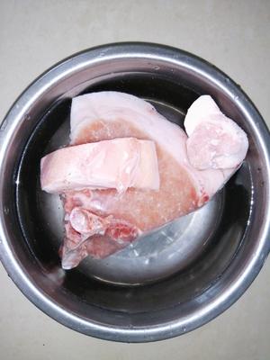 蒸糯米猪肉香菇丸的做法 步骤2