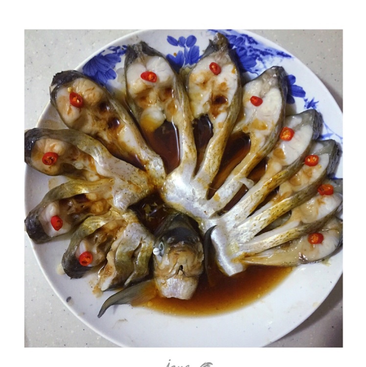 孔雀开屏清蒸鱼