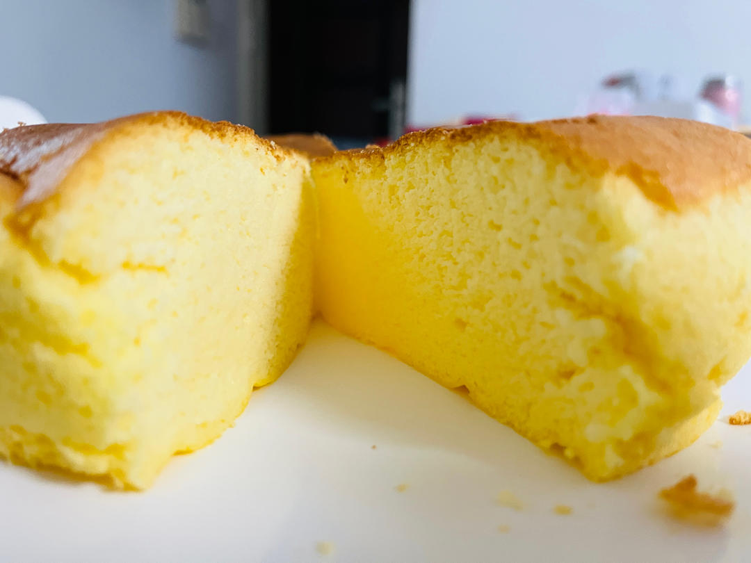 不用奶油奶酪也能做的“轻乳酪蛋糕”🍰