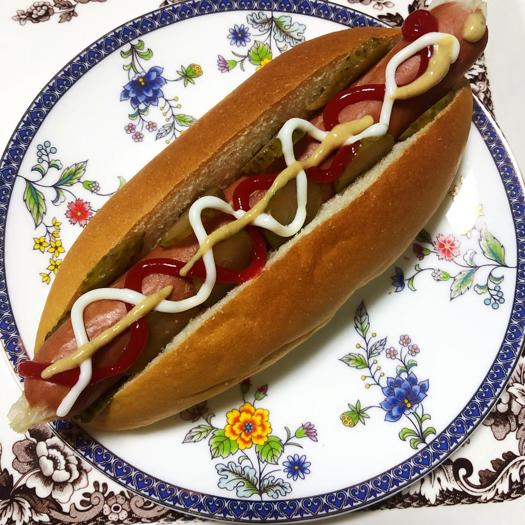 松软香甜热狗面包