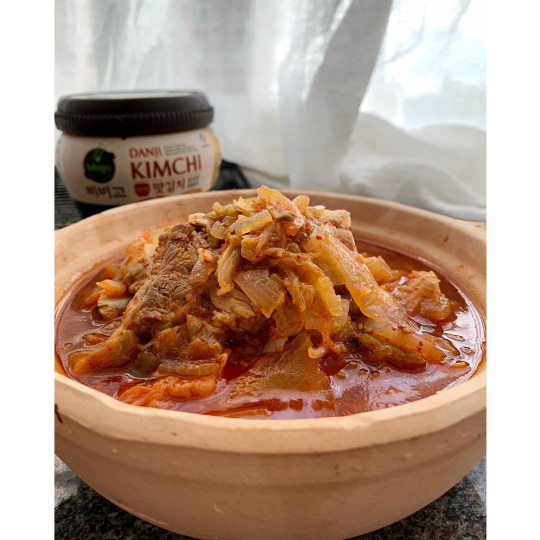 【借你带轮子的家】被全员赞的吴世勋同款泡菜炖猪脊排 등갈비 김치찜