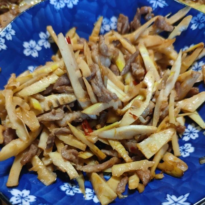 春笋炒肉（附这道菜的最佳打开方式）