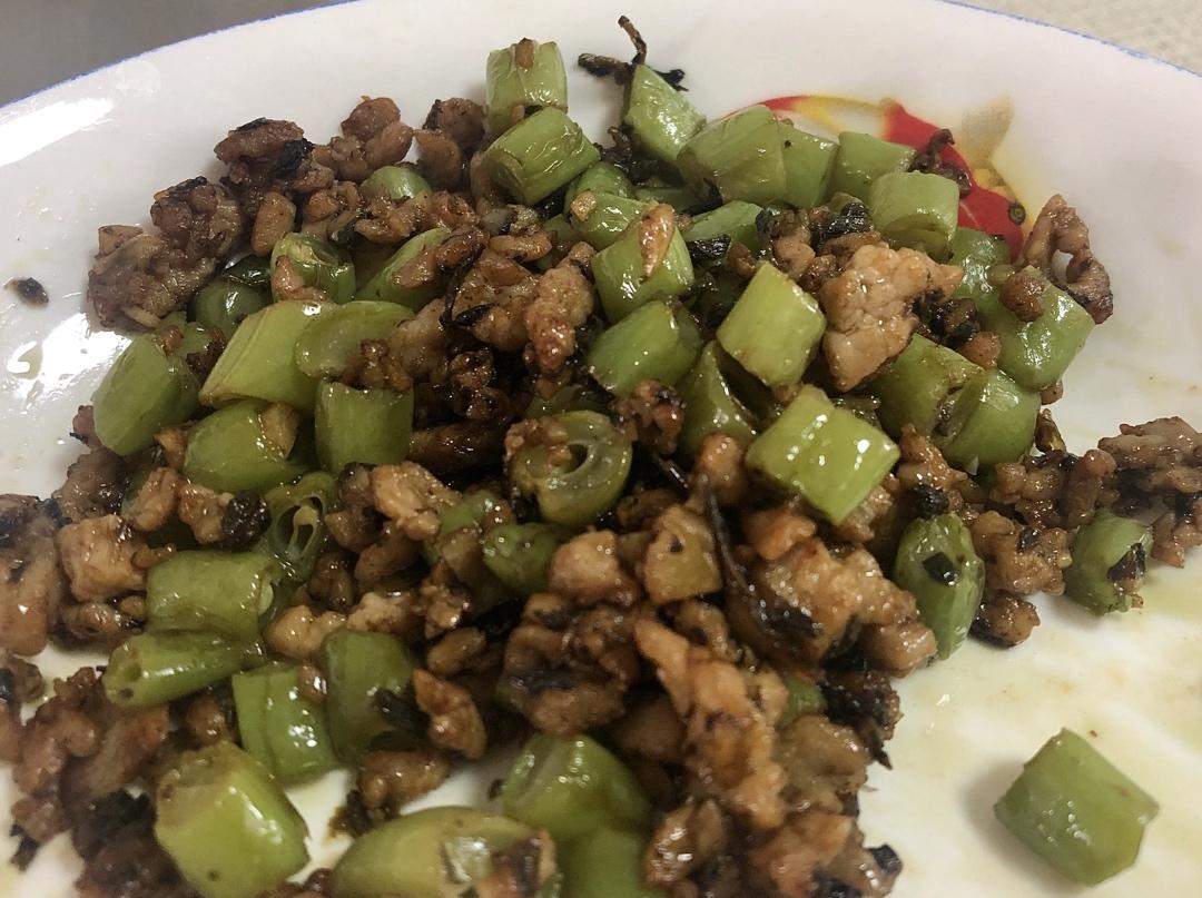 榄菜肉末四季豆