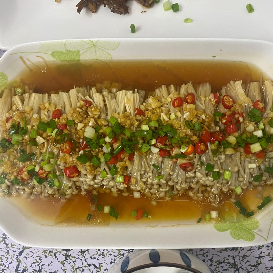 蒜蓉金针菇，30秒学会，含万能蒜蓉做法