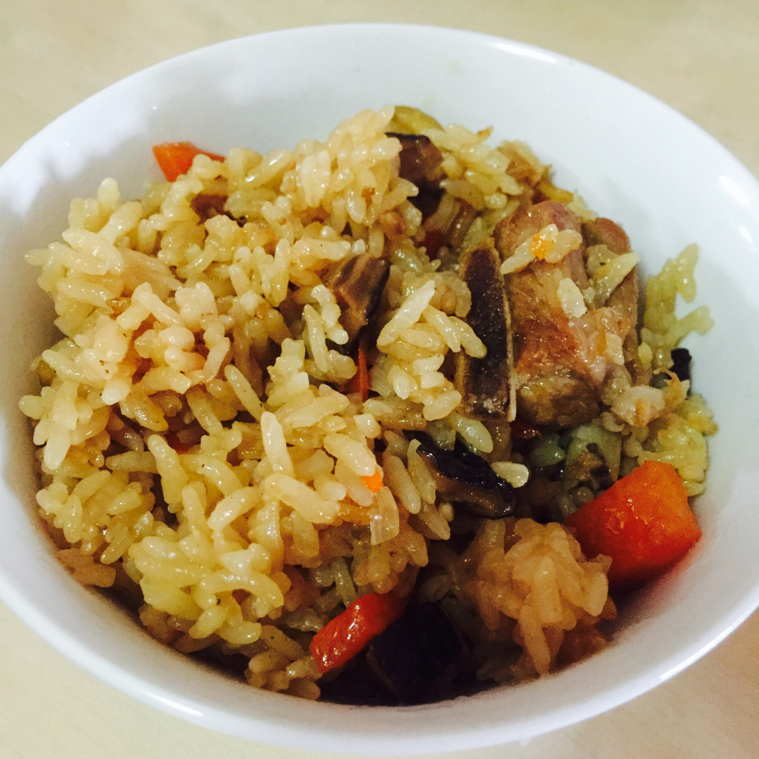 喷香排骨焖饭（爆好吃）