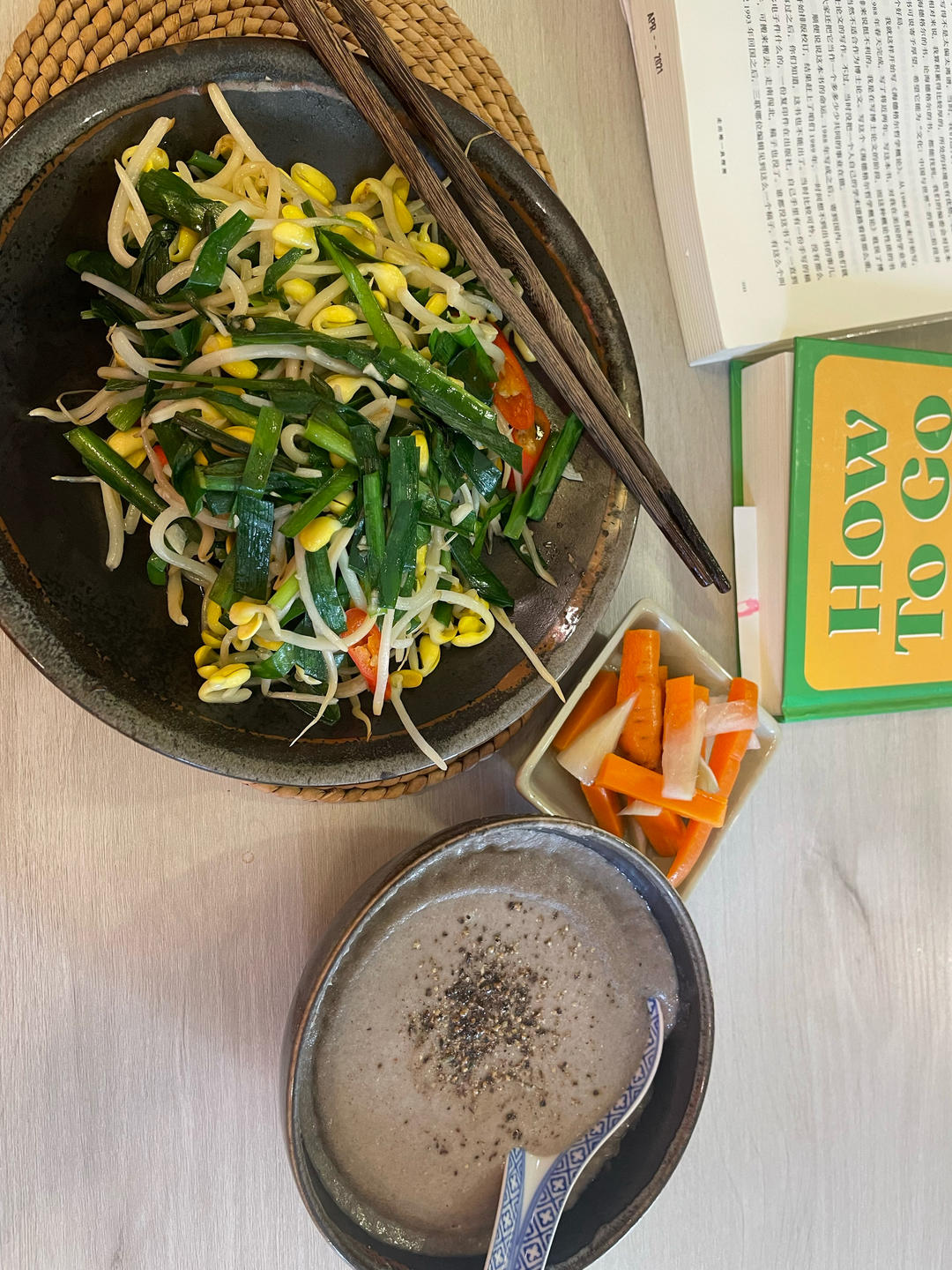 韭菜炒豆芽