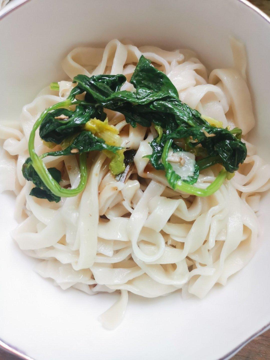 10分钟搞定的一碗葱油拌面