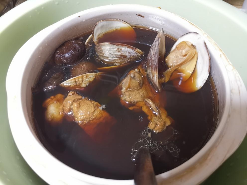 黑蒜文蛤排骨汤#补肾
