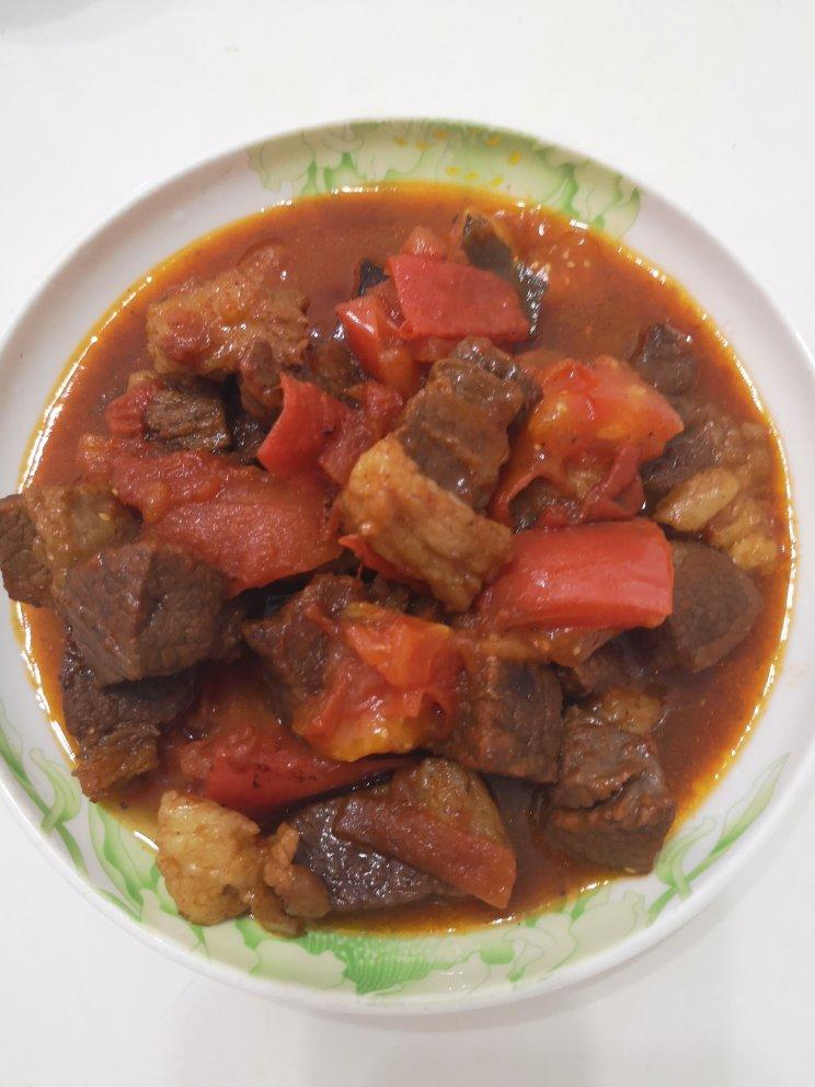 番茄牛腩(实拍图，一个菜两种吃法)