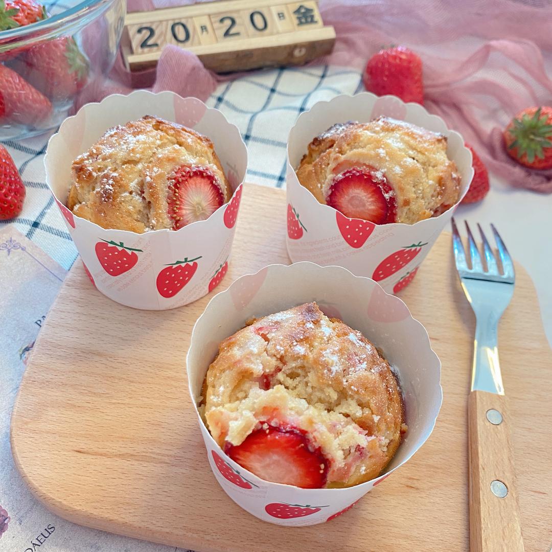 懒人草莓玛芬蛋糕