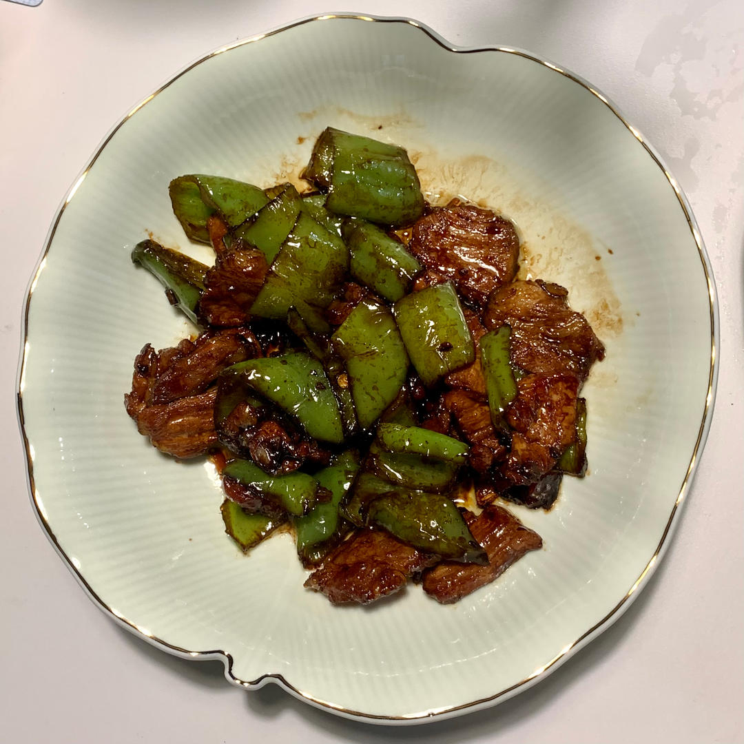 尖椒炒肉（爆下饭）