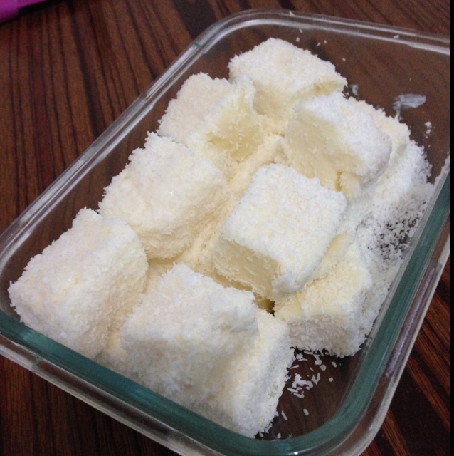 完胜85度C牛奶椰丝小方