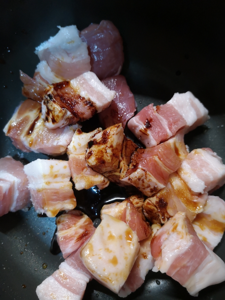 懒人版电饭煲土豆红烧肉的做法 步骤3