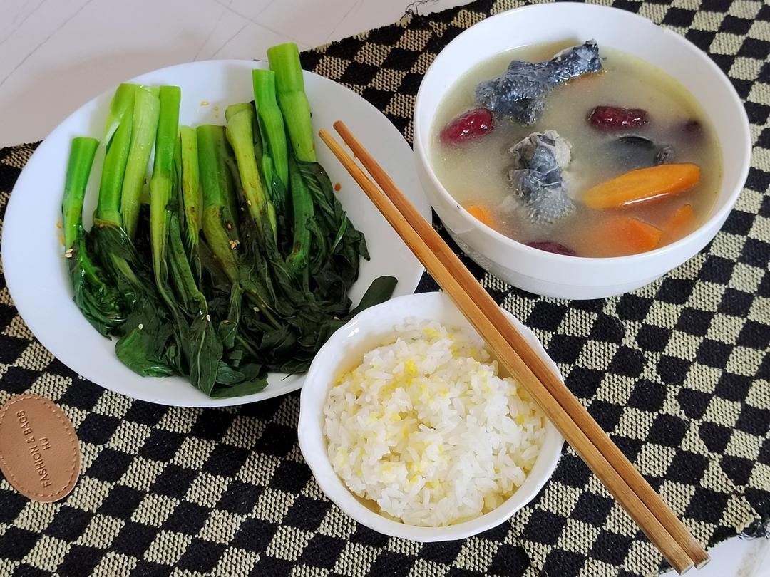 「家庭版」乌骨鸡汤💯