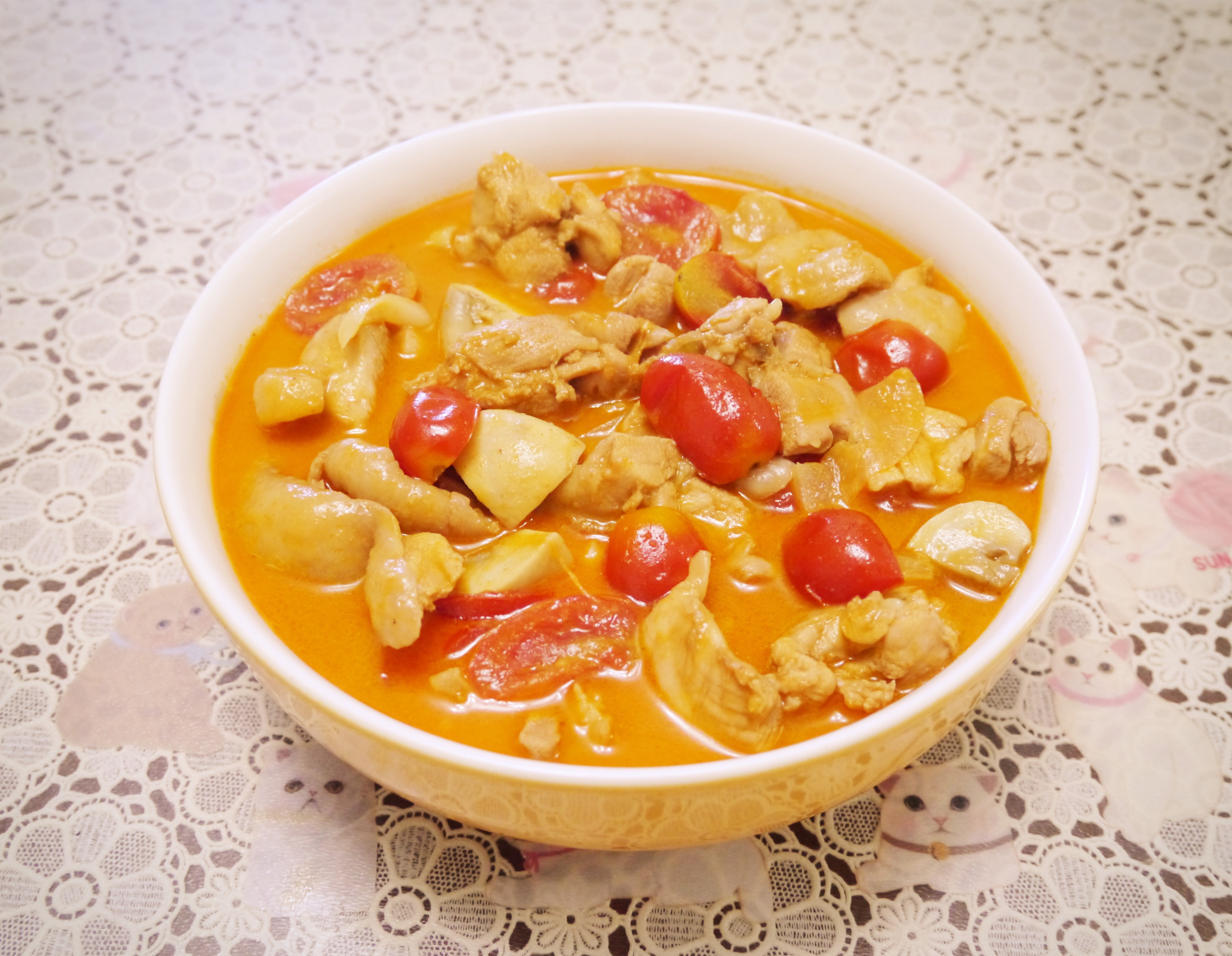 红咖喱鸡肉杂蔬