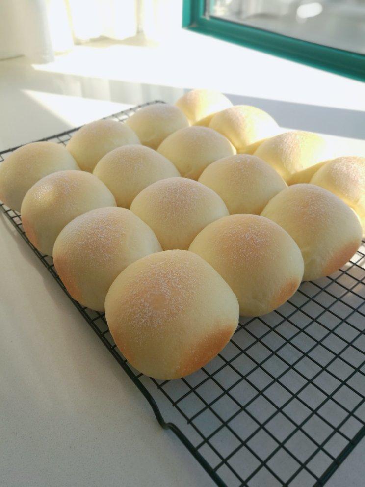 超软又拉丝的炼乳小面包