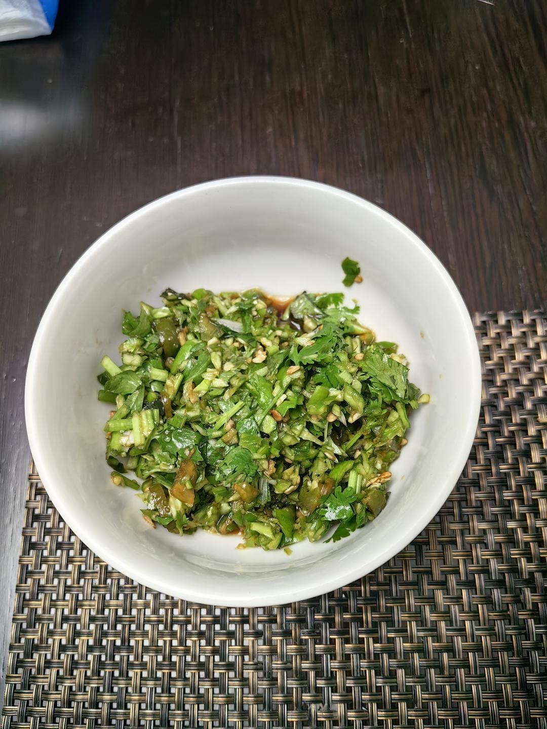 不用隔夜腌好就吃的下饭神器，腌辣椒