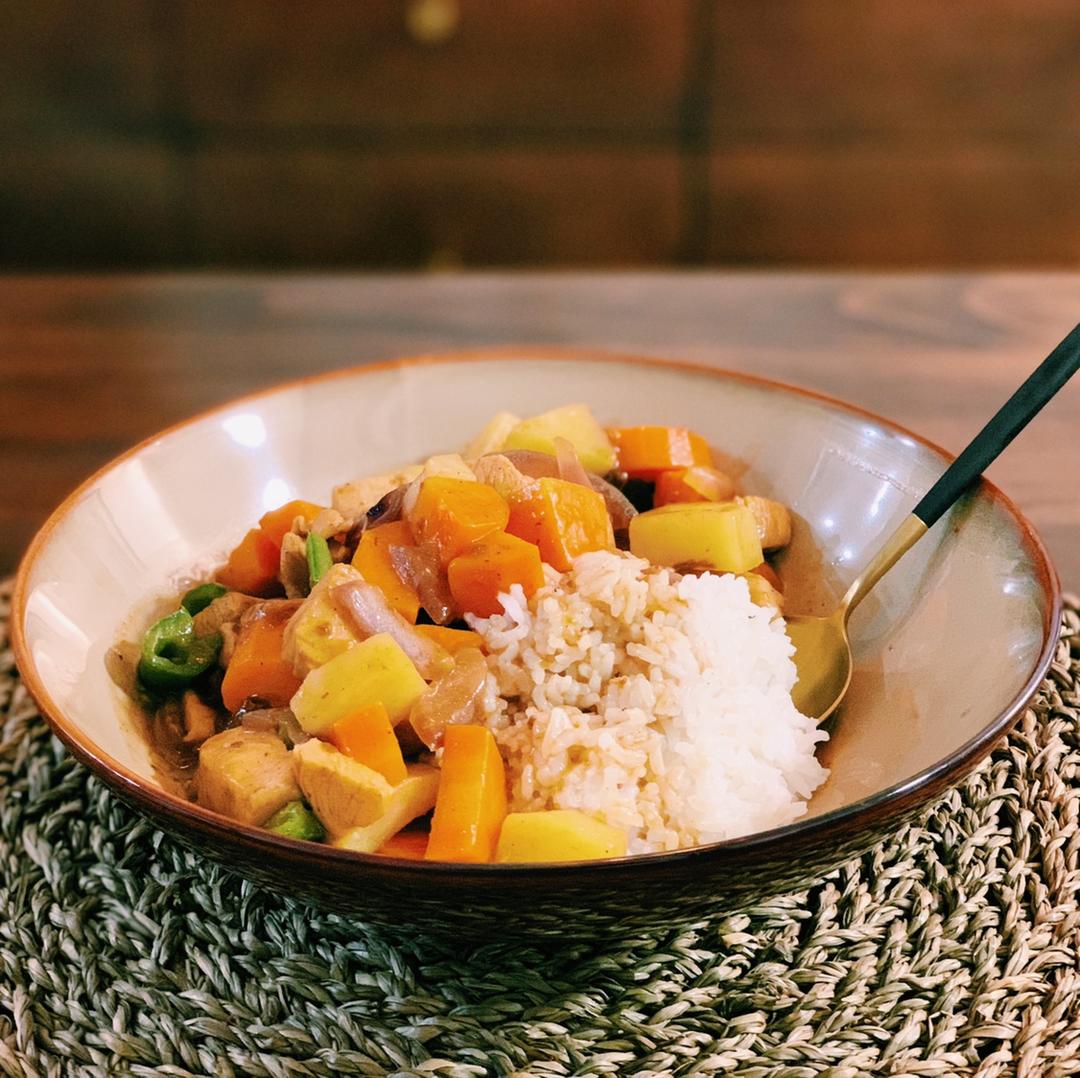 咖喱鸡肉饭