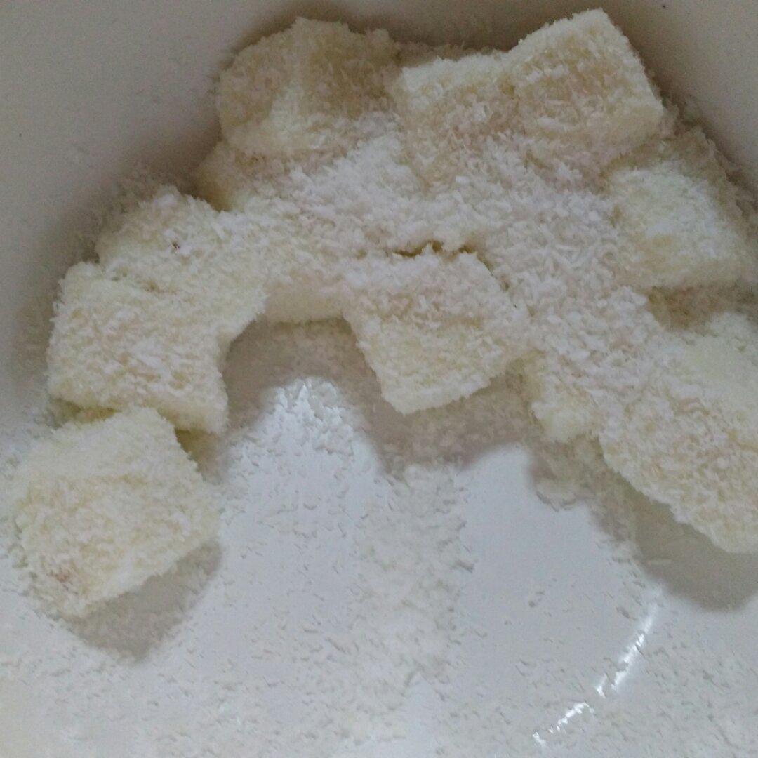 椰蓉牛奶小方