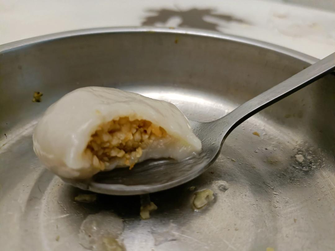 黑芝麻花生汤圆