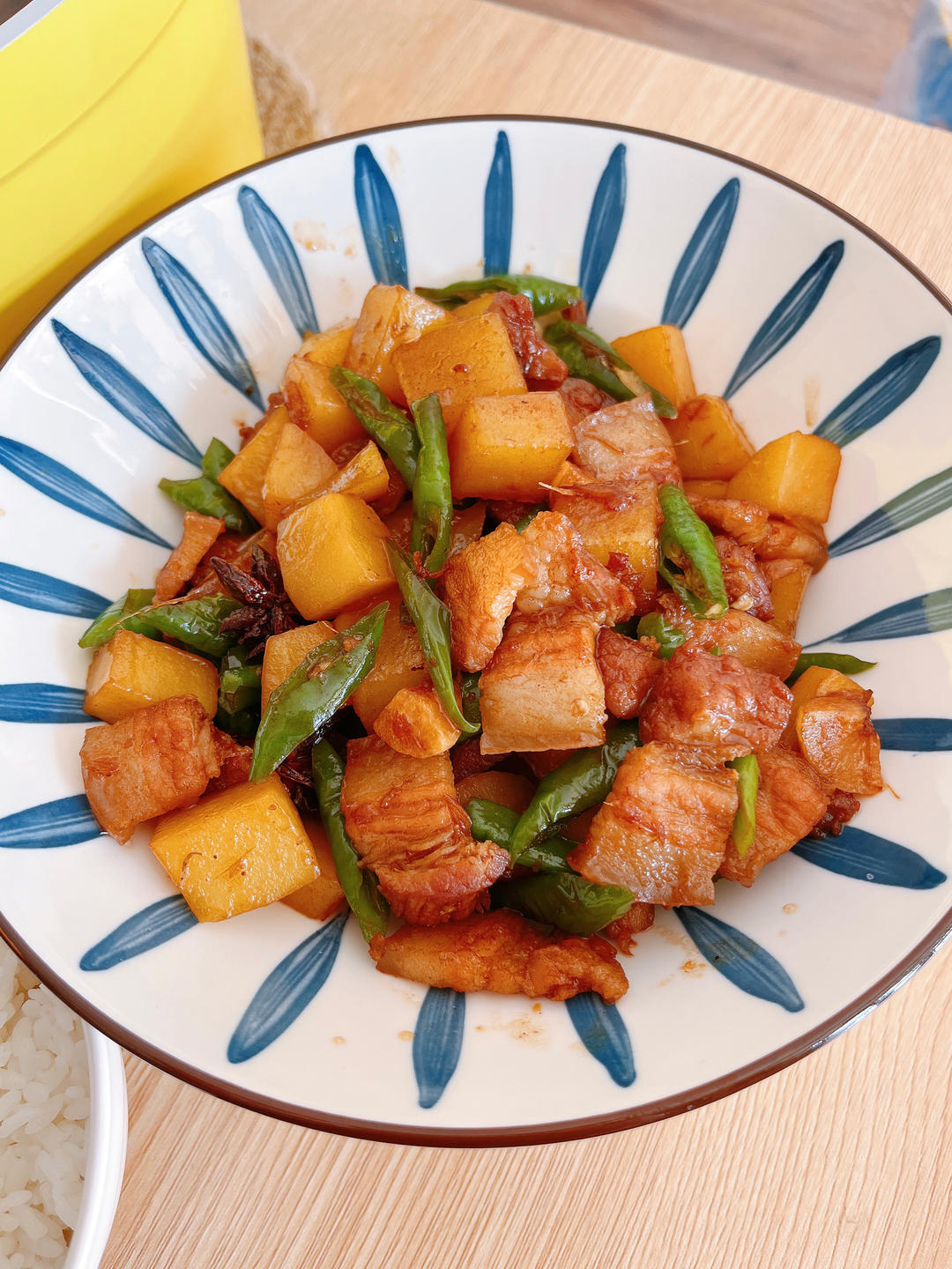红烧肉炖土豆（丝毫不腻）