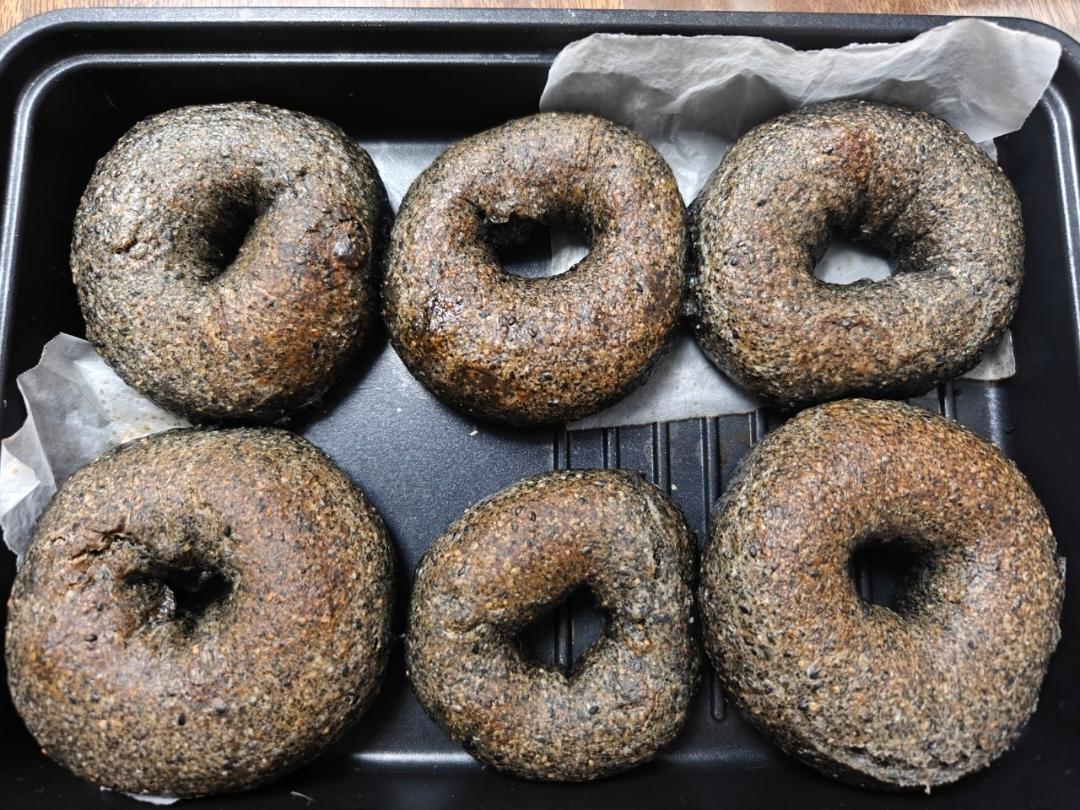 🥯黑芝麻奶酥贝果｜双重黑芝麻！配方和教程！